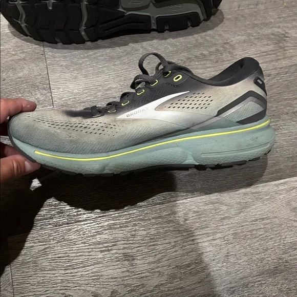 Brooks Ghost Men’s Running Shoes 9.5 Men’s - Picture 10 of 11